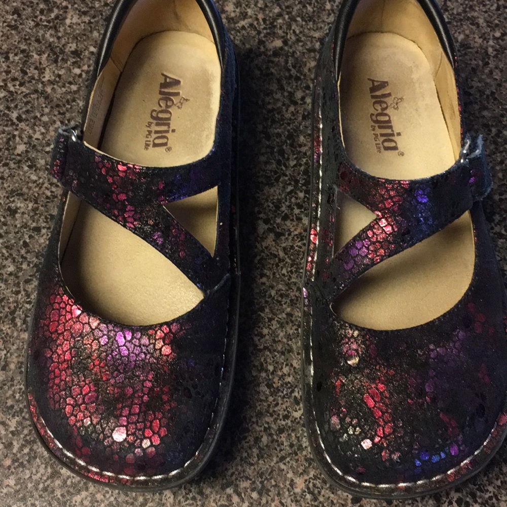 Algeria nursing shoes